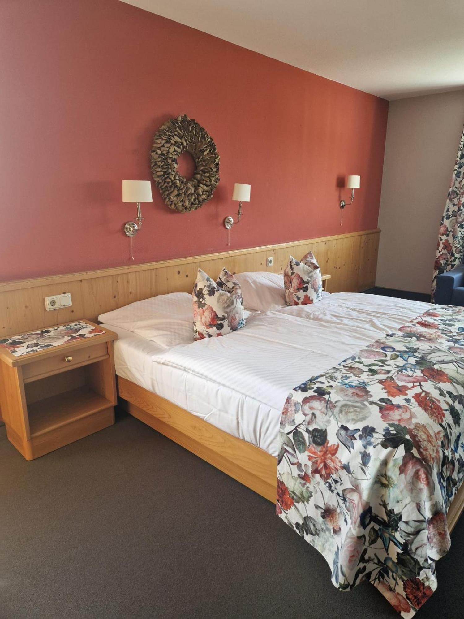 Hildebrandts Landhotel Klettbach Exteriör bild